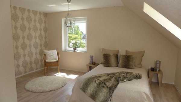 Schlafzimmer DG