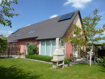 306645