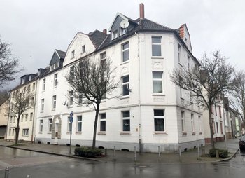 345683