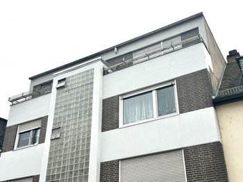 354722