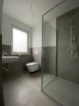Badezimmer EG