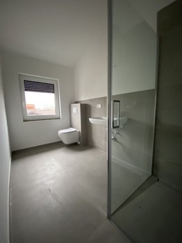 Badezimmer DG