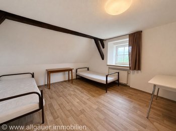 Hauptgebäude Zimmer OG 2