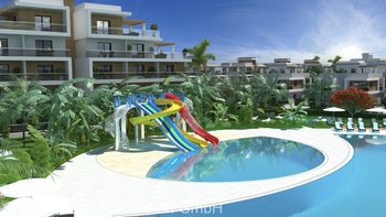Immobilie Nordzypern | Parks, Pool und Grünflächen