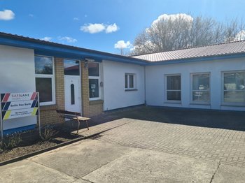 Eingang Büro