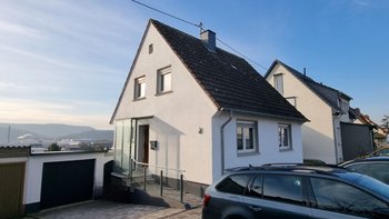 366309