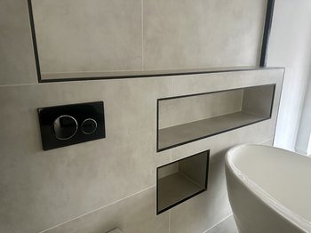 372159