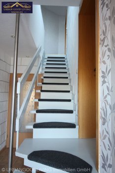 Treppe OG zum DG