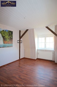 Zimmer 2 OG
