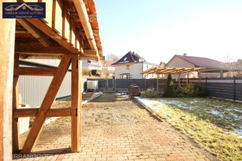 Garten Blick aus Garage