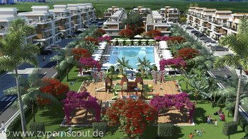 Immobilie Nordzypern | Pool mit Grünanlage