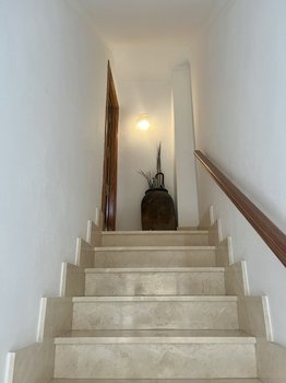 Treppenaufgang zur Wohnung 