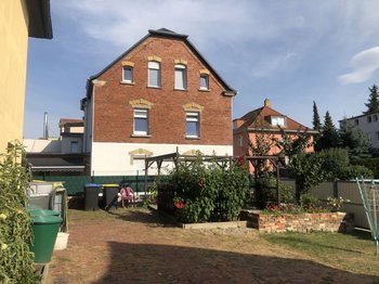 Innenhof mit Grillecke