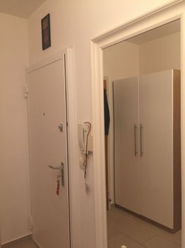 Platz für Garderobenschrank