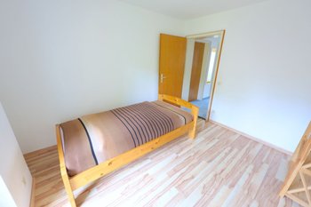 OG Zimmer 2 mit Balkon