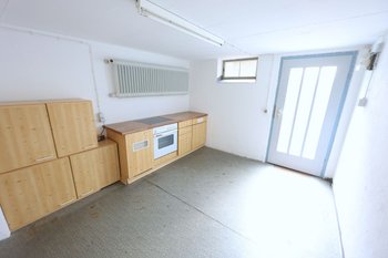 KG Werkstatt mit Zugang Garten