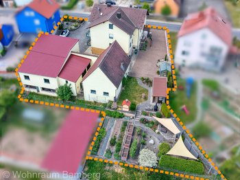 Zweifamilienhaus mit Ausbaureserve und vielen Extras, wie Werkstatt/Garagen auf knapp 1500m² Grund - Rauhenebrach - OT Schindelsee