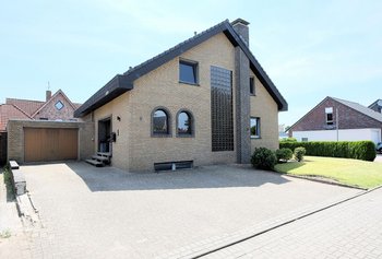 379920