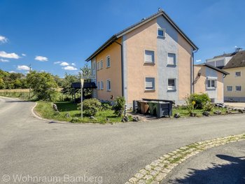 Umfangreich saniertes Wohnhaus mit ca. 260 m² Wohnfläche in ruhiger Ortsrandlage - Memmelsdorf - OT
