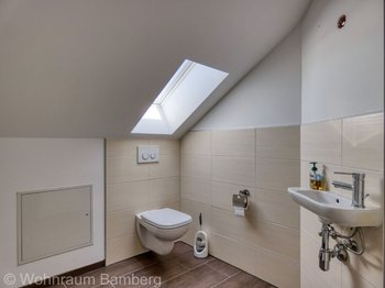 DG Gäste-WC (Alt. Bad mit HWR zusammen) 