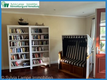 Foyer - Bibliothek im EG