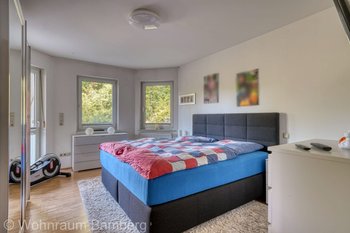 Schlafzimmer 1