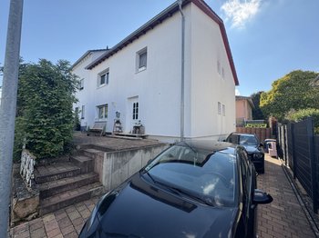 383243