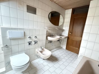 Bad Einliegerwohnung