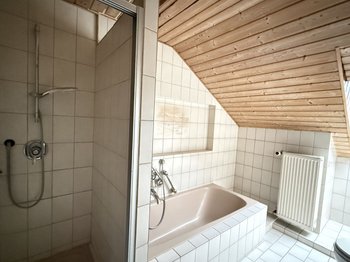 Bad Einliegerwohnung