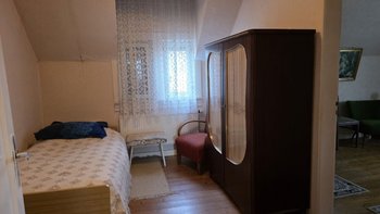 Zimmer 2 OG