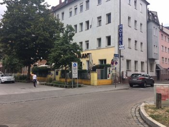 Hotel mittlerer Größe Nähe Zentrum / Bahnhof in guter Lage  von Nürnberg zu verkaufen.