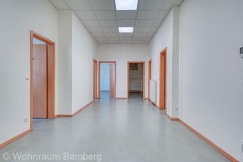 Helle Büro / Praxisflächen - In zentraler Innenstadtlage 1. OG mit Aufzug