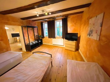 Appartement 5 - Dreibett Schlafzimmer