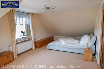 Schlafzimmer OG