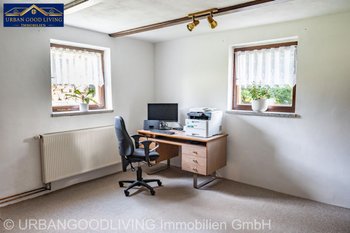 Büro KG