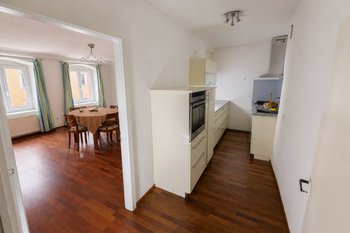 OG 2 Zimmer 1 & Küche