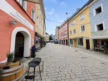 Sicht aus Einkaufsstrasse