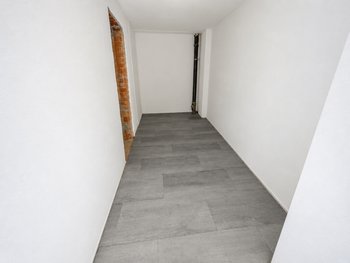 EG Gewerbe Eingang