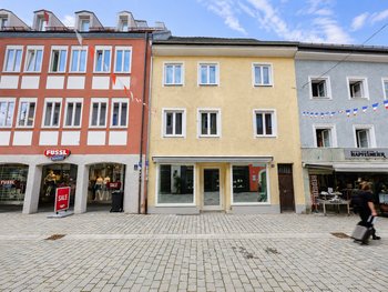 Sicht aus Einkaufsstrasse