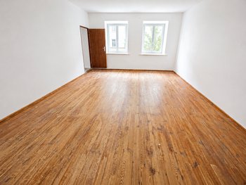 OG 1 Zimmer 1