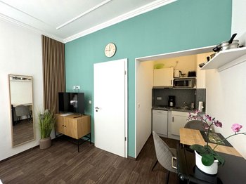Zimmer mit kl. Küche