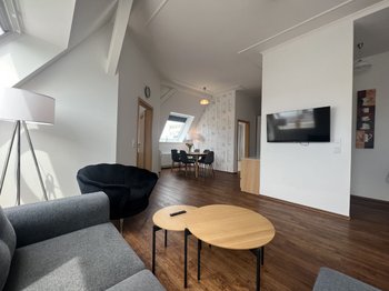 Wohnzimmer im Dachgeschoss