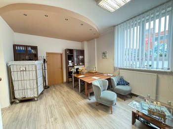 Büro Erdgeschoss