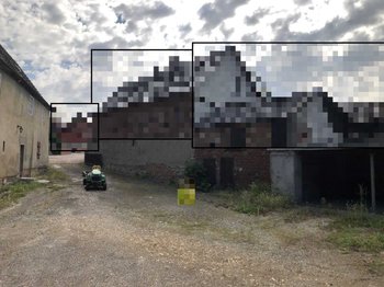 Innenhof mit Blick zur Einfahrt
