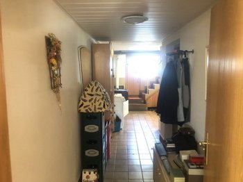 Flur zum Partyraum im UG