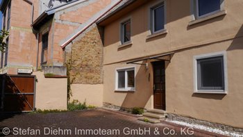Kaufen, Renovieren, Einziehen:  Solides Wohnhaus mit Substanz in Wallertheim zu verkaufen
