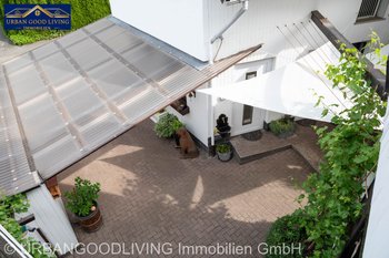 Überdachung Stellplatz mit Lagerhaus