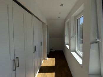Begehbarer Kleiderschrank