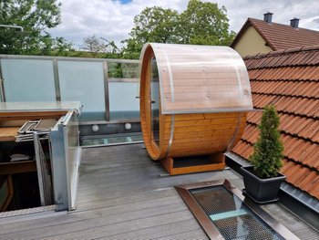 Dachterasse /Fasssauna