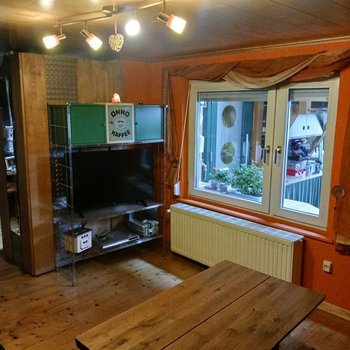 Wohnzimmer eingerichtet